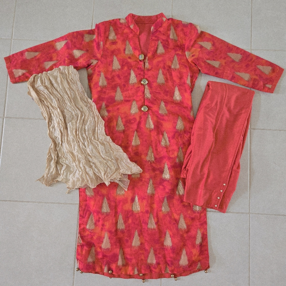 3 piece sz M Ready to Wear Pink Red Orange Gold Salwar Kameez Pant
